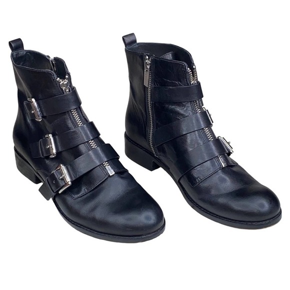 Michael Michael Kors Women’s Black Leather Buckle Side Zip Ankle Bootie Size 8.5 - Picture 2 of 9